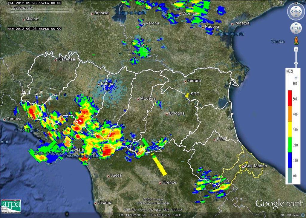 Fino alle 12 UTC circa la convezione procede con nuclei intensi sui rilievi centro occidentali e fenomeni sulle