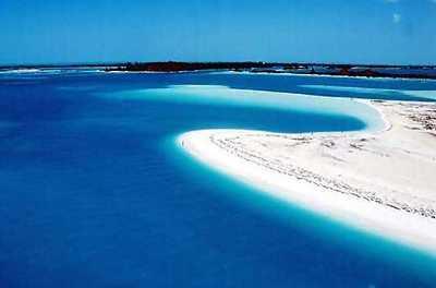 PROGRAMMA Giorno 1 Cienfuegos Cayo Guano o Punta del Este o Playa Sirena Imbarco tra le 1800 e mezzanotte.