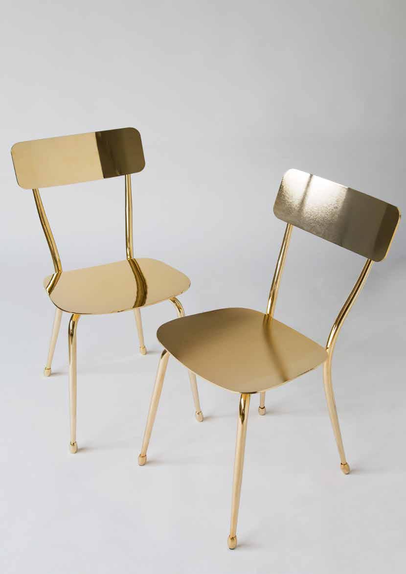 mm PESO WEIGHT OLIVIA Sedia con telaio in ferro, seduta e schienale in legno, alluminio