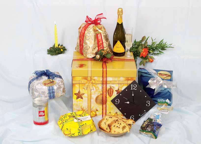 435 Confez. ALESSANDRA (40x32 h33) 49,90 1 Elegante baule rettangolare litografato 1 Panettone nocciolato pasticceria Pensieri incarto a mano gr.