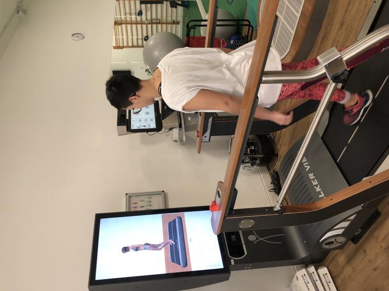 WALKER VIEW WalkerView è un Treadmill per la medicina sportiva, riabilitazione e gait/motion analysis.