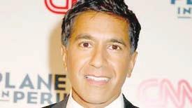 Gupta, un conocido profesional, ta presenta e programa House Call na CNN, den colaboracion cu e cadena CBS News y ta publica un columna den e revista Time.