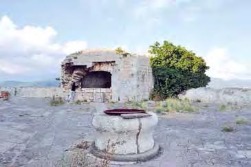 Tako država nekadašnji vojni objekt na rtu Oštro prepušta Općini Konavle koja će u dogovoru s Društvom prijatelja dubrovačke starine zatim otpočeti obnovu, a planirano je otvoriti muzej austrougarske