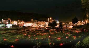 Aktualnosti Kotorani ne zaboravljaju Grupa građana iz Kotora na Dan mrtvih upalila je lumine i odala spomen Kotoranima koji počivaju na Campo Santo ili svetom polju, kotorskome srednjovjekovnom