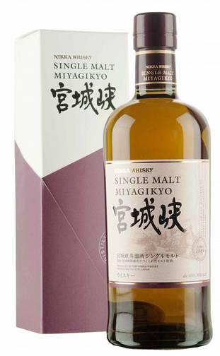 Miyagikyo no Age Magistrale Single Malt perfetto per chi desidera affacciarsi al mondo dei whisky giapponese, il Miyagikyo Single Malt nasce per sostituire la precedente categoria No Age e proviene