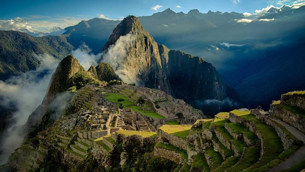 7 GENNAIO 2018 PERU Lima Paracas Nasca Arequipa Puno Cusco (citta, Valle Sacra e Machu Picchu) trasferimenti in bus di linea ed escursioni condivise con guide parlanti spa/ing ove possibile 11 giorni