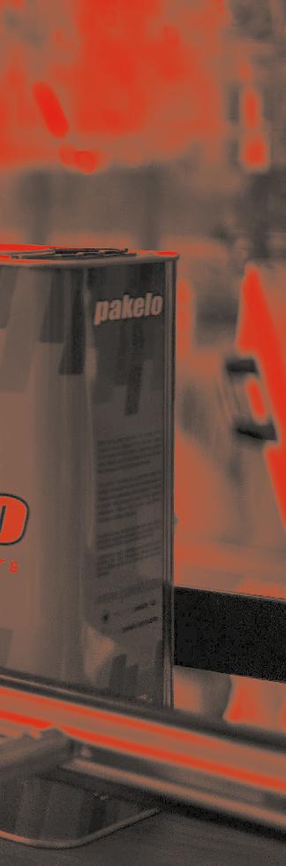 LINEA NAUTICA NAUTICAL SERIES PERCHÉ NAVIGARE CON I LUBRIFICANTI PAKELO? WHY SHOULD YOU SAIL WITH PAKELO LUBRICANTS?