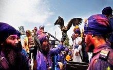 GIORNO 4 ANANDPUR SAHIB (HOLA MOHALLA FESTIVAL) Giornata dedicata all Hola Mohalla Festival, durante il quale la città di Anandpur Sahib si colora.