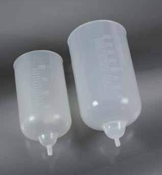 In polypropylene. Autoclavable up to +121 C. IRRIGATOR ENTEROCLISMA In polipropilene. Autoclavabile fino a +121 C. GENERAL HOSPITAL ITEMS / ARTICOLI VARI PER OSPEDALI Ø ET. TUBE/Ø TUBO EST.