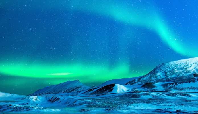 NORD EUROPA & AURORA BOREALE Tour di Gruppo volo + tour - partenze garantite SCANDINAVIA Stoccolma e i mercatini di Natale 3 giorni/2 notti - 07 dicembre da 689 Tromso speciale capodanno 5 giorni/4