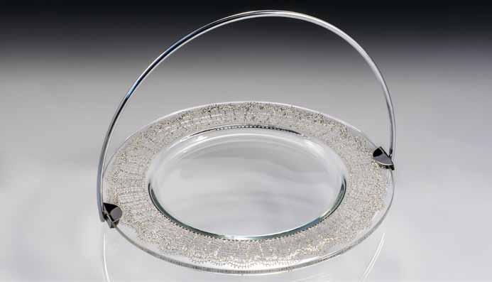 Charger/serving plate and footed cake plate made of transparent glass. Hand-made silk-screen printing with fine sands and Sterling Silver (980/1000).