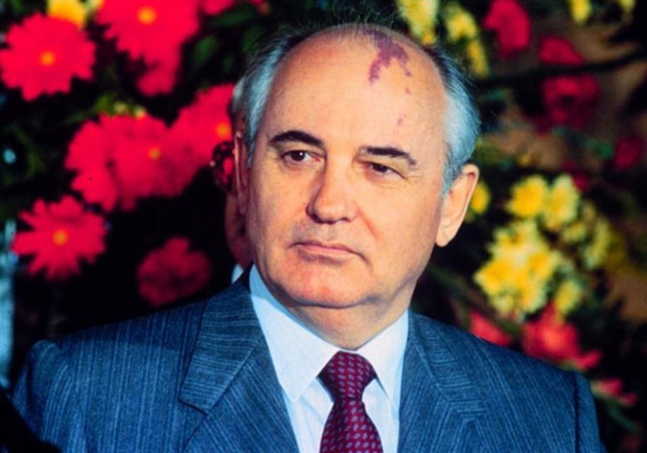 Fine del conflitto 1985 Michail Gorbaciov esponente di punta di una nuova generazione di leader politici giunse al potere in unione sovietica, il presidente si