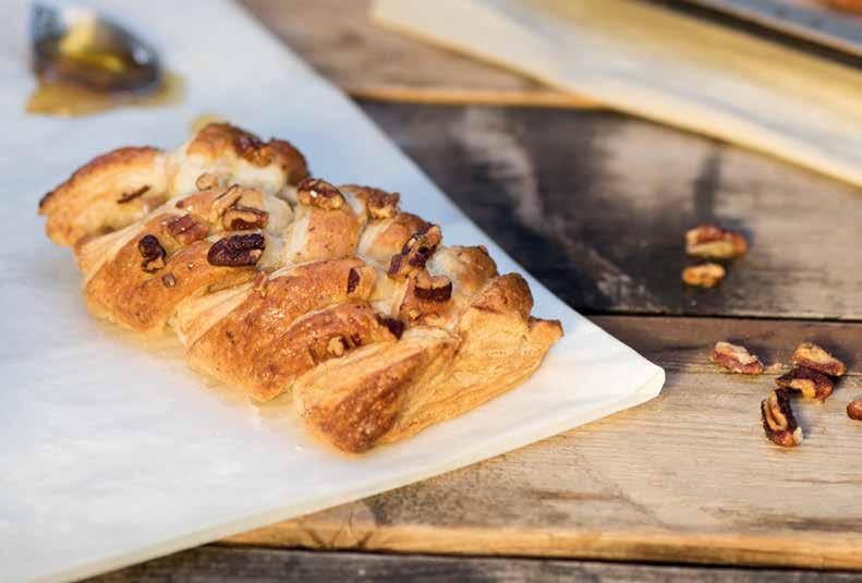 NOVITÀ Treccia NOCI PECAN Fragrante pasta intrecciata, dal dolce ripieno di sciroppo d acero, con irresistibili noci pecan sulla superficie.