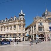 Durante il tuo soggiorno linguistico a Montpellier, lasciati ispirare dal suo centro storico con le viuzze strette e pittoresche, le sontuose