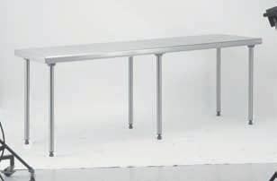 Tavoli inox TS 15N su-misura Piano di lavoro spessore 15/10 mm. Stessa concezione dei tavoli standard. Oltre i 2500 mm: 6 piedi. Certificazione NF Igiene Alimentare.
