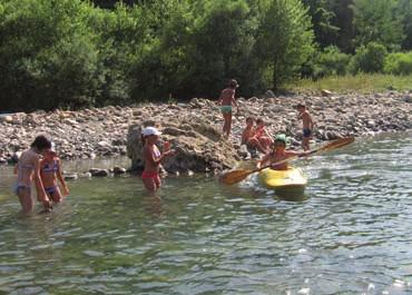 GREEN SPORT BUSANA Sport e divertimento immersi nel Parco Nazionale dell Appennino tosco-emiliano La base delle vacanze è l Albergo Il Castagno, una struttura spaziosa e moderna che sorge nel comune