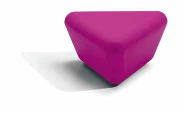 Pitagora Design: Cristiano Magnoni Tavolino pouf realizzata interamente in PE (polietilene) tramite stampaggio