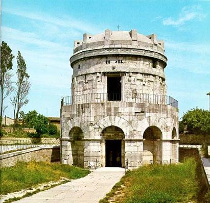 Dagli inizi del V fino alla seconda metà del VI secolo, Ravenna si arricchisce di nuovi edifici