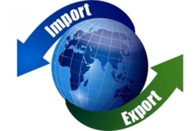 La politica per l internazionalizzazione INTERNAZIONALIZZAZIONE Promozione e marketing internazionale Cooperazione bilaterale e multilaterale Scambi commerciali Nuovi investimenti all estero