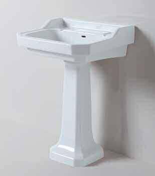 washbasin sit on GIU pedestal 04.