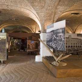 Il parcheggio rappresenta la pre-condizione perché, in futuro, si possa liberare il centro storico di Castel San Gimignano dalle auto e programmare una riqualificazione delle mura storiche e delle