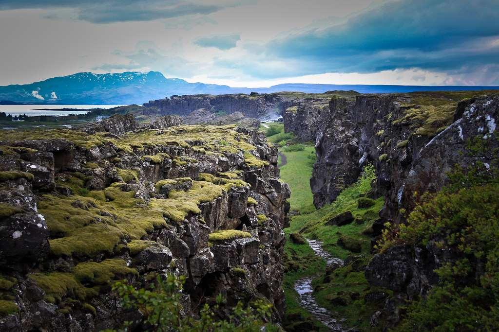 GIORNO 2: Il Cerchio D Oro Þingvellir Si visitano oggi le famose zone del Circolo d Oro.