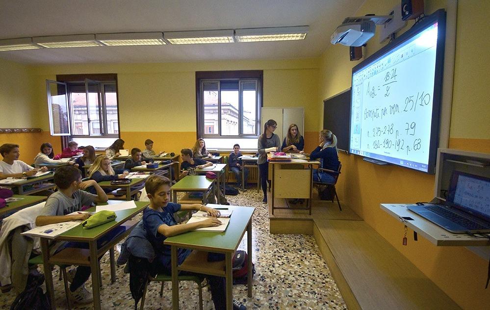 L Istituto Zaccaria propone: una didattica supportata dall utilizzo di lavagne interattive in tutte le classi.