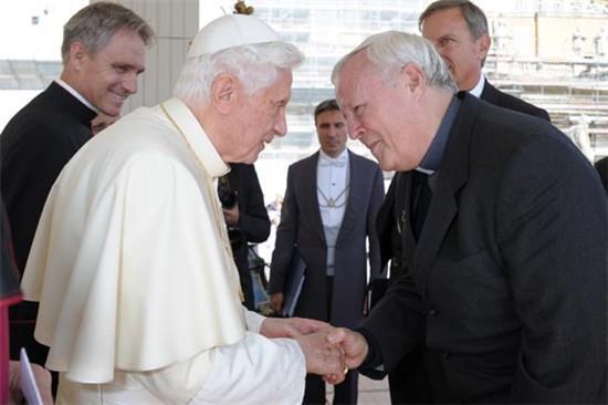 Preghiera per l Italia recitata ogni giorno nella Santa Casa di Loreto composta da Benedetto XVI Santa Maria, Madre di Dio, ti salutiamo nella tua casa.