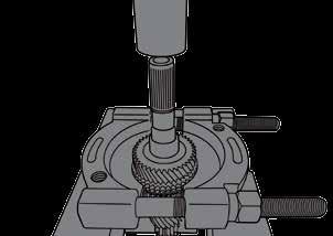 22 Estrarre dall albero di trasmissione la ruota dentata unitamente alla