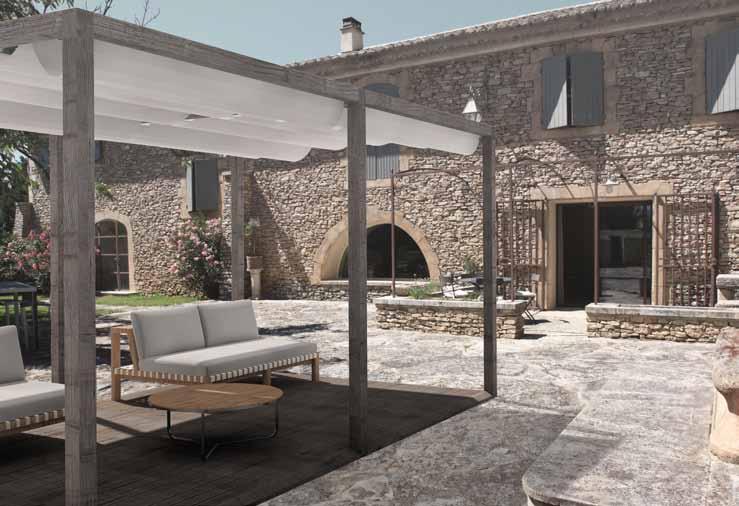 4. le pergole Venere Pergola indipendente Pergola indipendente Venere, con struttura in Coan bilamellare e copertura scorrevole in tessuto acrilico 8 info sezione informazioni tecniche pag.