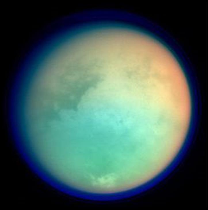 Titano è l unico satellite del Sistema Solare a possedere un atmosfera così densa da rendere impossibile l osservazione
