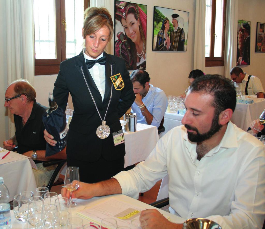 La cura dei dettagli Una sommelier