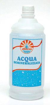 5 8210 LAVAMANI GEL MICROGRANULI CON DOSATORE Gel per sporchi industriali ostinati.