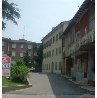 tipo di pavimentazione del tratto di strada prospiciente: blocchi di basalto Cattivo Foto n. : 51 Foto n.: 52 SEZIONE 3 - CARATTERISTICHE DELL'EDIFICIO 3.