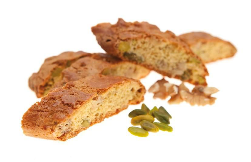 CANTUCCINI NOCI E PISTACCHI Sono cantuccini particolarmente sfiziosi dall impasto morbido arricchiti di preziose noci e