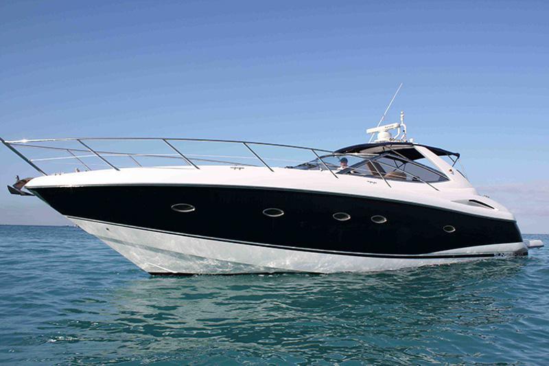 BARCA A MOTORE SUNSEEKER PORTOFINO 40 13,50 MT Noleggio Giornaliero con Comandante max 9 persone Imbarco: ore 10.00 sbarco ore 18.00 Bassa Stagione: Euro 1.450,00 iva comp.