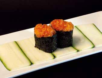 Gunkan Polpette di sushi (2 pezzi) 018 Gunkan Special Salmon 019 Polpetta di riso ricoperta da salmone e tartare di salmone su