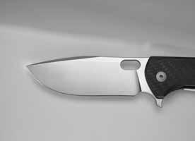 Blade: Böhler M390 MICROCLEAN sintered stainless steel; vacuum,