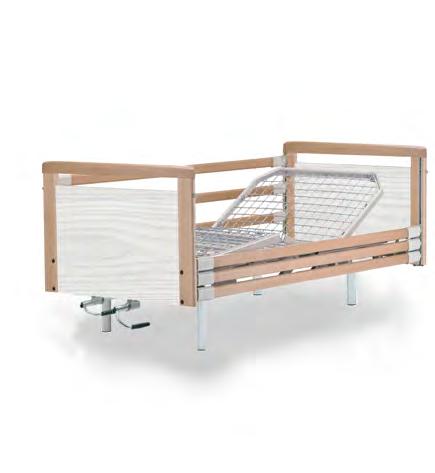 Il design del letto è estremamente personalizzabile con varie finiture. Questa linea può essere equipaggiata con tutti i modelli di spalle, sponde e optional (da pag. 38 a pag.