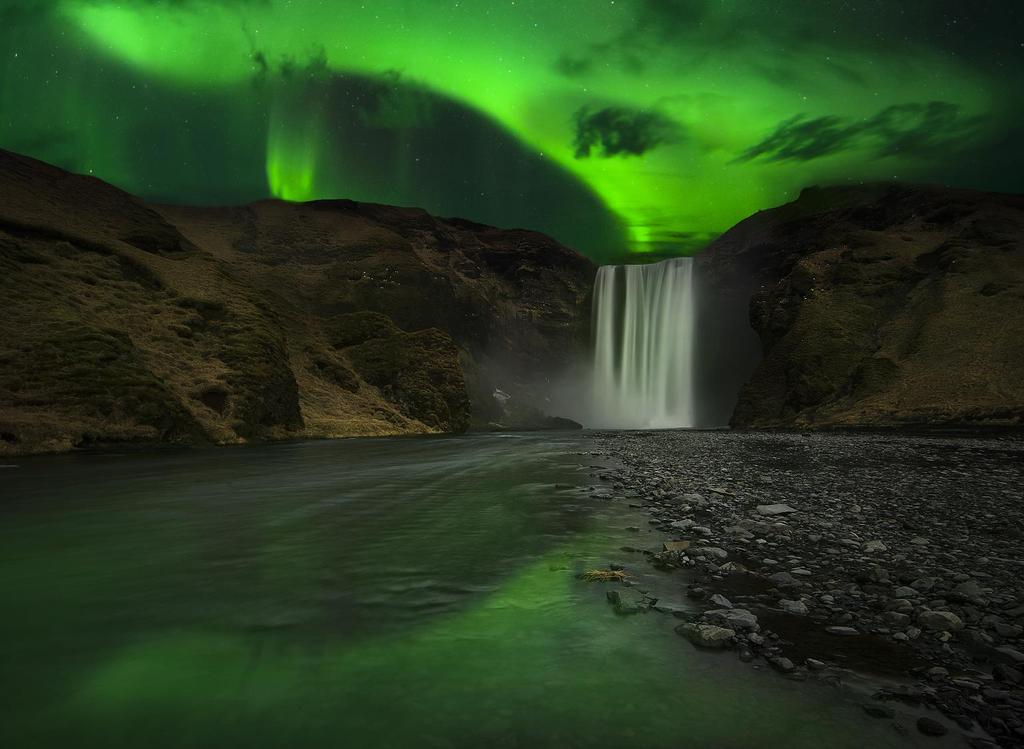 AURORA BOREALE ISLANDA