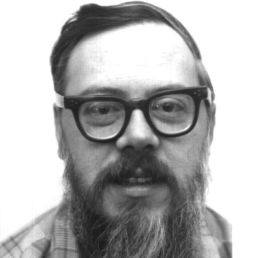 Il linguaggio C Creato da Dennis Ritchie nel 1972 presso i Bell Laboratories Linguaggio di programmazione procedurale, strutturato Linguaggio ad alto livello (meno astratto di altri