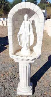 187 Statua Madonna di