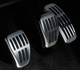 Design audace e possente Interni 01 Battitacco Renault Personalizzate e proteggete con stile gli ingressi della vostra vettura.