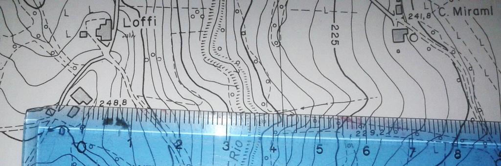 2) Misura delle distanze dei punti di intersezione della traccia con le isoipse A Distanza progressiva (cm)