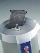 idrico (per la pelatura) e di doccetta (per la pulizia) Il filtro integrato può essere rimosso con facilità ed è lavabile in lavastoviglie I