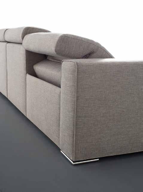É un divano che dispone di numerosi elementi componibili, fissi o con movimenti Relax Zero Wall, ideali per comporre liberamente lo spazio e soddisfare ogni esigenza di