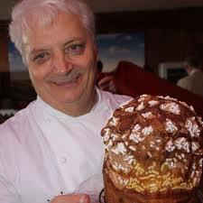 PANETTONE VECCHIA MILANO DI IGINIO MASSARI Iginio Massari Una ricetta trovata su Panperfocaccia Ingredienti primo impasto per un panettone da 1kg Lievito madre grammi 148 Zucchero grammi 74 Acqua