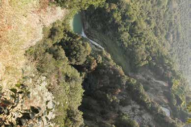 4 - Punto panoramico per vedere la Grande Cascata La Grande Cascata si chiama così perché è molto alta.