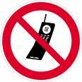 C) Segnale che indica il divieto di usare il cellulare.