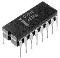 Microprocessore Il microprocessore: provvede all'esecuzione dei programmi; controlla e gestisce l'intero sistema.
